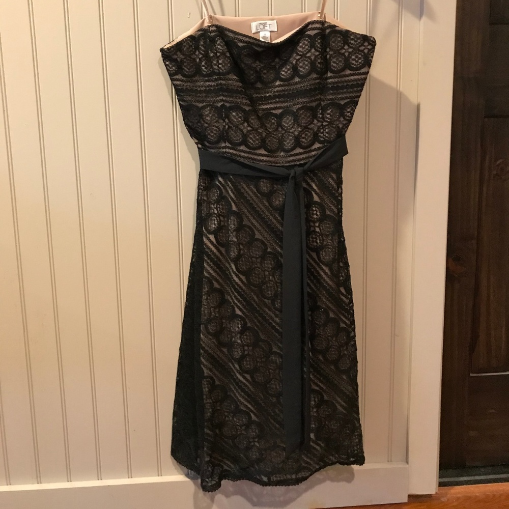 Strapless Lace Black dress with nude undelay